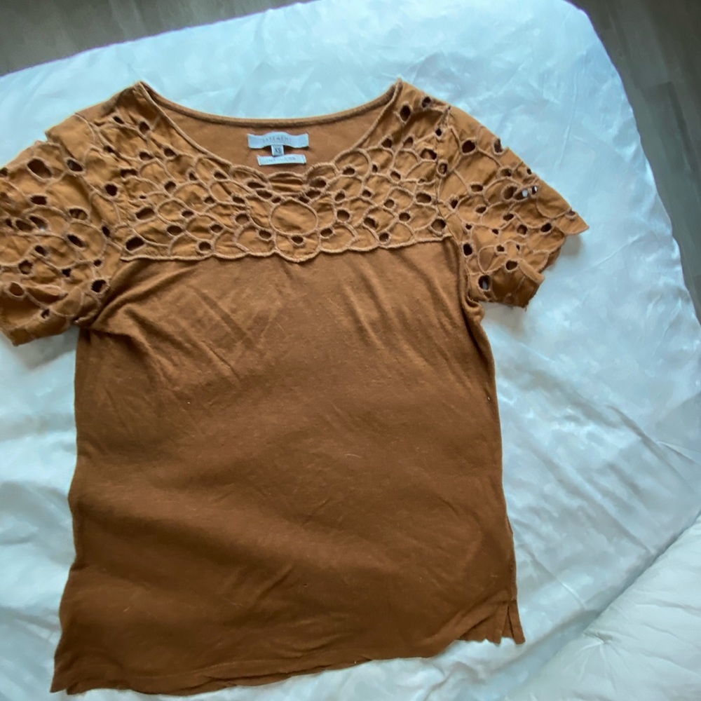 Nice top - Picture 3 of 6